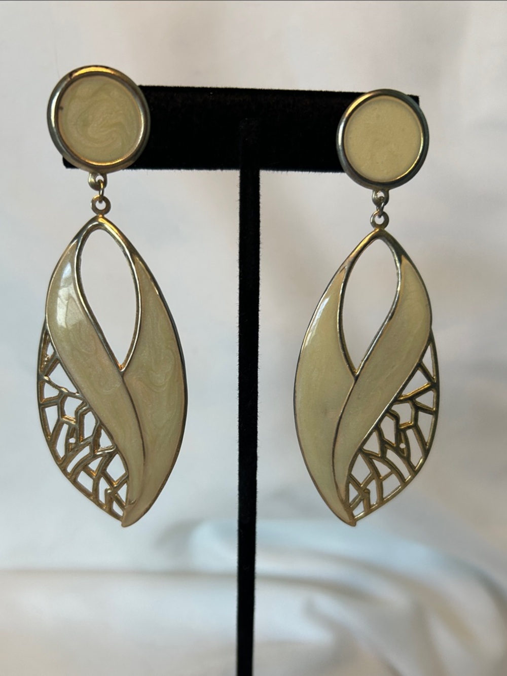 Vintage 80s Cream Enamel Drop Earrings with Gold-Tone Accents
